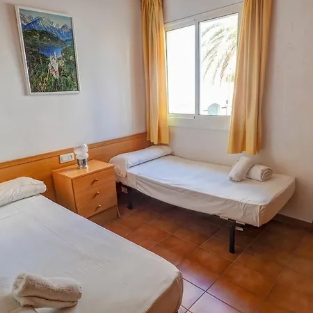 Appartamento Oasis Sinia By Hello Homes *